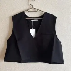 値下げ不可☆AUNT MARIE'S ブラック Vネック リネンクロップドジレ