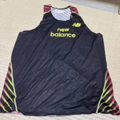 new balance M タンクトップ 黒/赤/黄