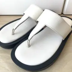 時間限定セール⭐️ほぼ未使用　Caminando ベージュ/ホワイト/23.5cm