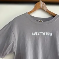 【BARK AT THE MOON】Embroidery tee