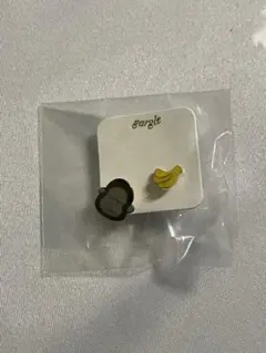 gargle ゴリラとバナナのピアス