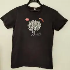 ユニクロ 黒 プリント Tシャツ M