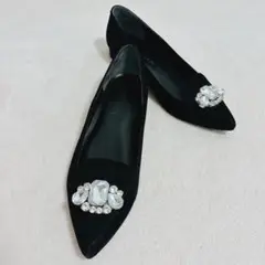 【ダイアナ】【美品】ビジュー付きスエードブラックポインテッドトゥパンプス