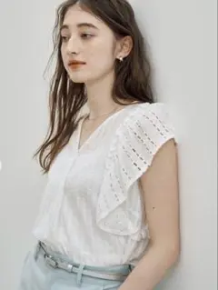 Stola. ストラ 穴あき刺繍ブラウス ブラック 2025SS