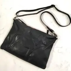 イオペレ ear別注 ショルダーバッグ 馬 ホース A4可 レザー 黒
