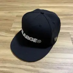 X-LARGE × NEW ERA キャップ