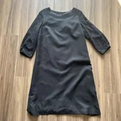 黒レースワンピ