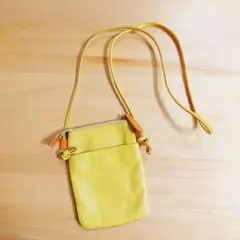 美品✨BOX21　本革ミニバッグ　スマホショルダー　グリーンイエロー