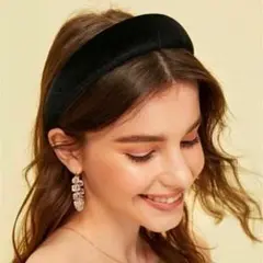 ベロア カチューシャ 黒 ぷっくり 幅広 シンプル ブラック ヘアアクセサリー