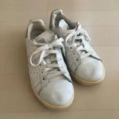 スタンスミス