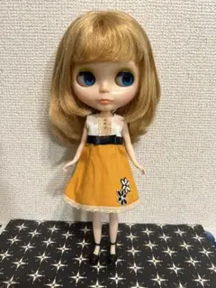 ネオブライス オレンジ花柄刺繍 ノースリーブワンピース