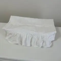 Francfranc フリルティッシュカバー ホワイト