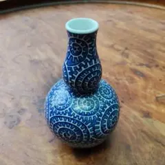 古伊万里　蛸唐草模様　鶴首徳利　花瓶 古伊万里 蛸唐草模様 鶴首徳利 花瓶