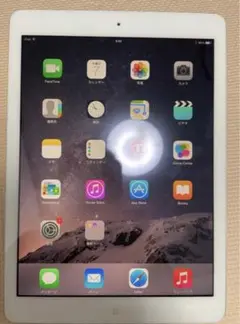 APPLE iPad Air WI-FI 16GB 表ホワイト、裏シルバー