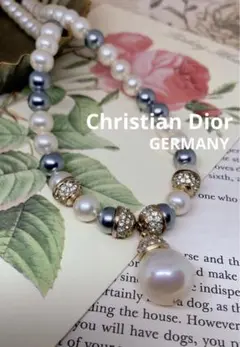 Item thumbnail for item adc404f1-e897-45d3-a46c-ba4caefd4bae