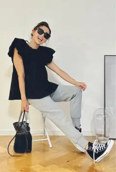 WE'RTHY ワージー　野沢和香　ワーシー　黒ブラックトップスTOPS 半袖