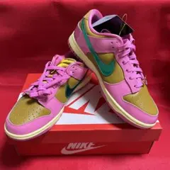 ★NIKE★インパクトのある逸足★ダンクロー パリス・ゲーベル パリス ゲーベル ナイキ ダンク LOW 公式画像 — NIKE, Inc.