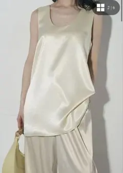 【即日発送】andrea&co AUBREY サテンノースリーブ　ブラウス