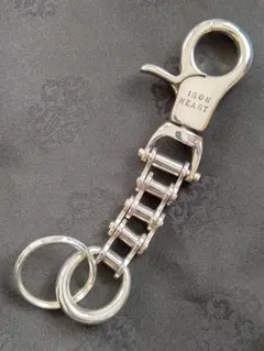 IRON HEART　アイアンハート　シルバーキーホルダー アイアンハート iron heart キーチェーン キーホルダー シルバー