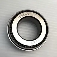 円すいころ軸受ローラーベアリング 内径25mm 厚さ15mm 32005X 1個