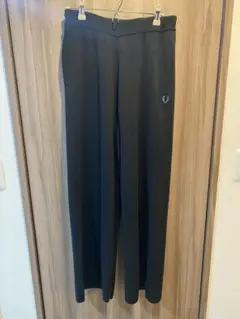 フレッドペリー ブラック ストレートパンツ