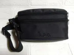 A.P.C. ボディバック