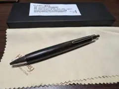 Item thumbnail for item 3e0b032b-5716-4c3d-bdcb-6c32c8f24036