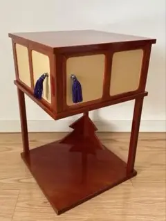 【極上品】茶道具　徒然棚　淡々斎好写　溜塗り　組立式 ほぼ未使用 茶道具 淡々斎好み 木製溜塗 徒然棚 組立式 茶の湯の