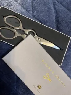 Item thumbnail for item 77ae14b7-5d75-4536-a741-79552d13bd03