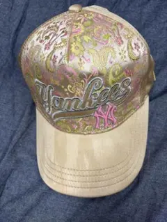 Yankees ペイズリー柄キャップ ゴールド