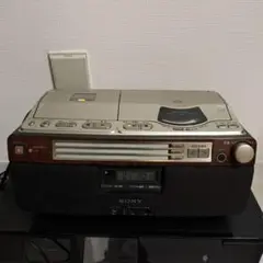 Item thumbnail for item 74958083-4a40-4c22-8a6c-e744d0f14176