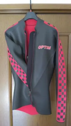 美品　OPTI Mwetsuits タッパー 前開きファスナー 2ミリ