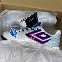 umbro フットサルシューズ