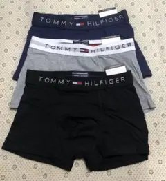 TOMMY HILFIGER トミーヒルフィガー　ポクサーパンツ三枚セット
