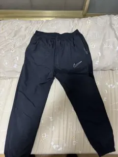 Nike ブラックジャージパンツ