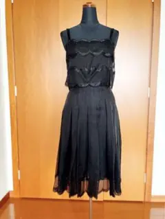 CHANELブラックドレス