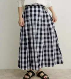 試着のみ　アーバンリサーチ　ウエストタックフレアスカート　ギンガムチェック　黒白