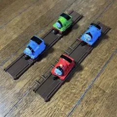 バスボール おもちゃ トーマス きゃらゆ～フィギュアコレクション レール付き