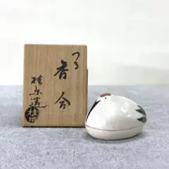 tr07106 桂窯 伊藤桂楽 香合 陶器 雀 スズメ 共箱 在銘 骨董 茶道具 tr07106 桂窯 伊藤桂楽 香合 陶器 雀 スズメ 共箱 在銘 骨董 茶道具