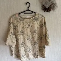 LA MONET 花柄刺繍 半袖トップス