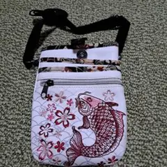 鯉と花の刺繍ショルダーバッグ ホワイト 新品