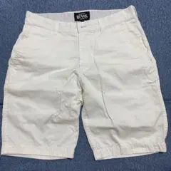 BEAMS ホワイト ショートパンツ