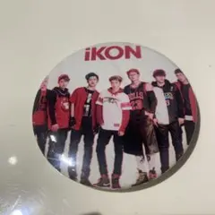 iKON ピンバッジ