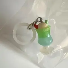 レトロクリームソーダ　チャーム　めじるしアクセサリー