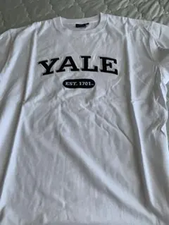 YALE 公式タグTシャツ