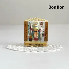 パン屋さんの看板　④ レア　フェーブ　フェーヴ　フランス　陶器　ミニチュア　置物