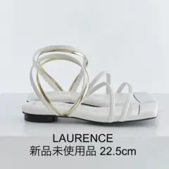 新品未使用品・LAURENCE ストラップフラットサンダル(22.5cm)