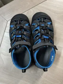 美品⭐︎KEEN サンダル 22.5cm