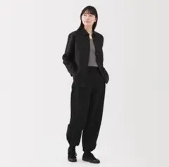 ブラックカジュアルパンツとジャケットセット