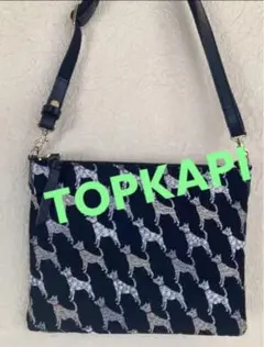 トプカピ/斜め掛けok ショルダーバッグ ブラック ワンちゃん柄